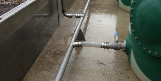 Modular manifolds and wall valves