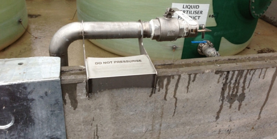 Modular manifolds and wall valves